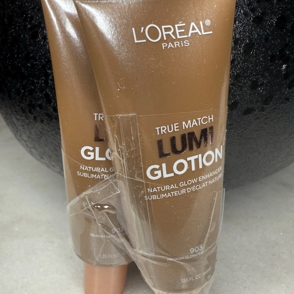 L'Oreal Lumi Glotion in Medium Glow